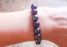 Load image into Gallery viewer, Amethyst and Hematite Bracelet