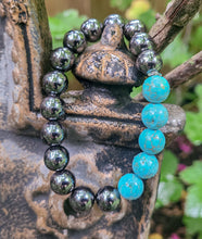 Load image into Gallery viewer, Turquoise and Hematite Bracelet