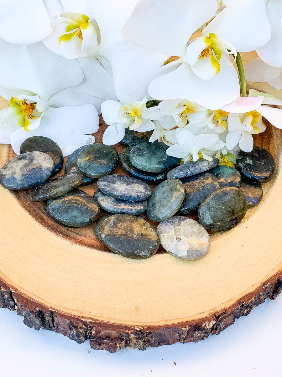 Labradorite Palm Stone | Star Soul Metaphysics
